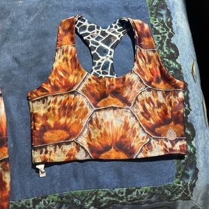 Waterlust Medium EUC Sea Turtle Sports Beach/top